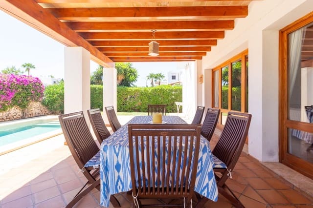 4 Zimmer Villa zu verkaufen in Cala d'Or, Santanyí mit Pool - 1.150.000 € (Ref: 9804798)