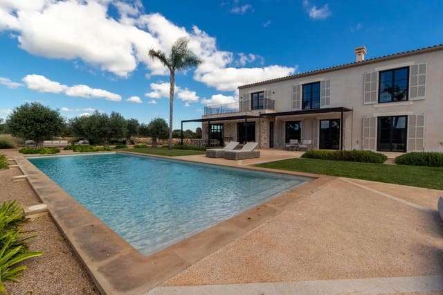 5 soveværelse Villa til salg i Portocolom, Felanitx med garage - € 3.950.000 (Ref: 9804799)
