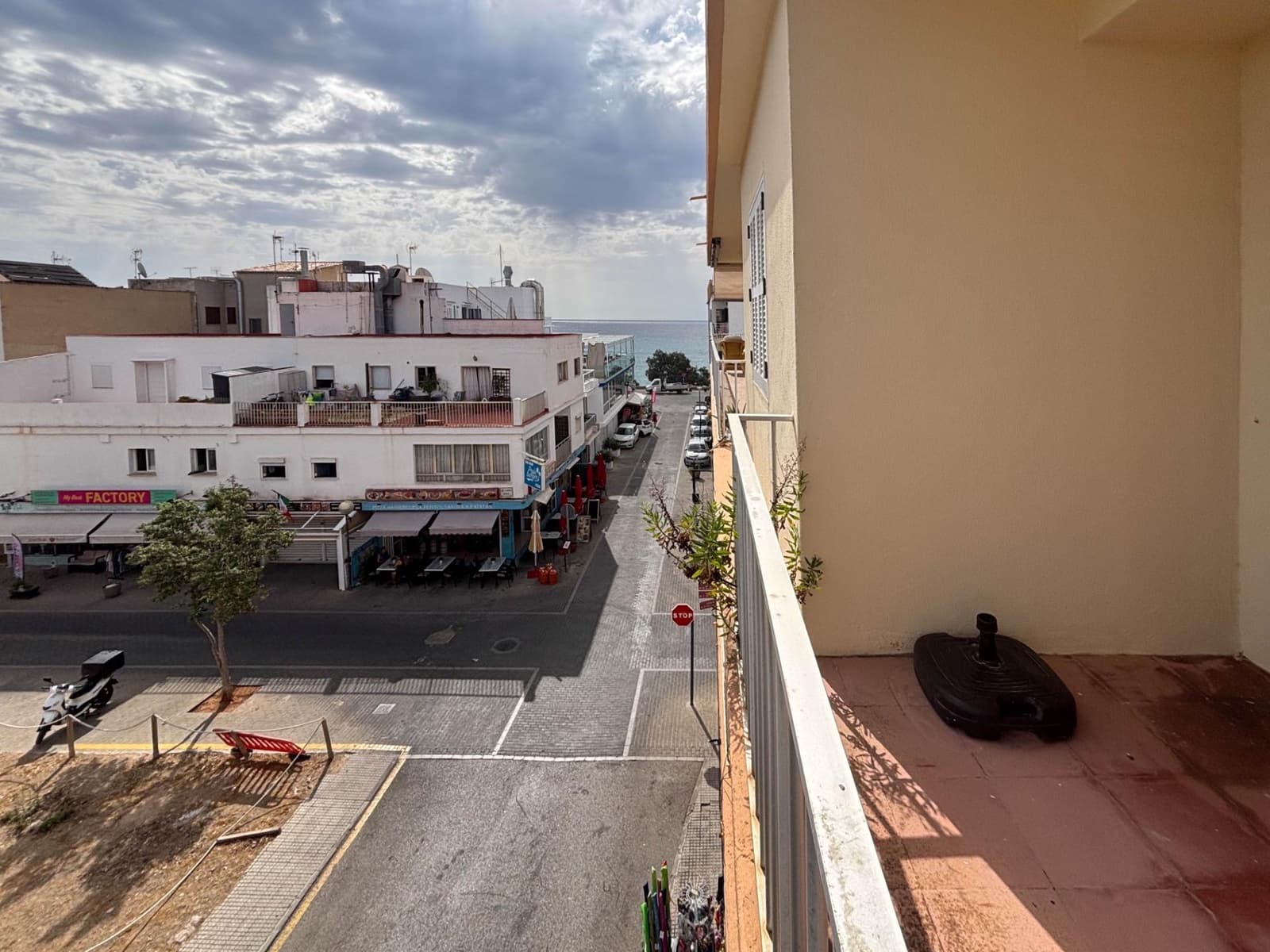 1 bedroom Apartment for sale in Sant Llorenc des Cardassar - € 200,000 (Ref: 9804800)