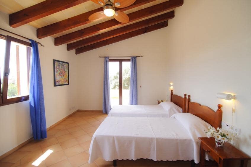 3 soveværelse Finca/Landehus til salg i L'Horta / S'Horta med swimmingpool - € 3.000.000 (Ref: 9804801)