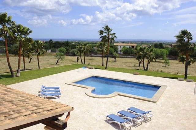 3 soveværelse Finca/Landehus til salg i L'Horta / S'Horta, Felanitx med swimmingpool - € 3.000.000 (Ref: 9804801)