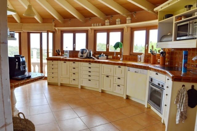 6 makuuhuone Maalaistalo myytävänä paikassa Es Carritxo / El Carritxo, Felanitx mukana uima-altaan - 1 800 000 € (Ref: 9804803)