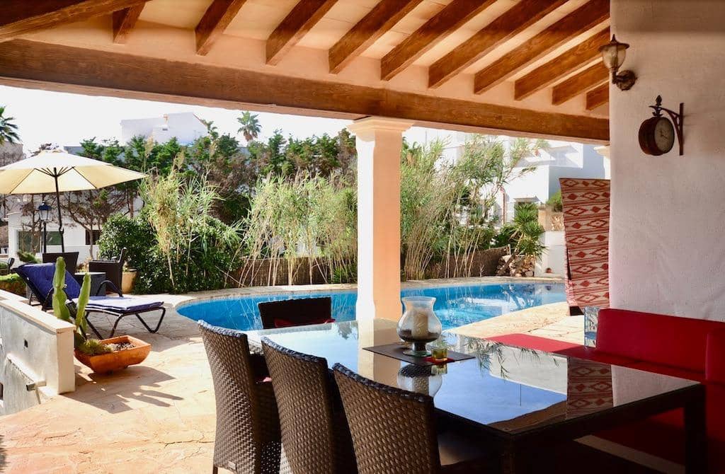 4 Zimmer Villa zu verkaufen in Cala d'Or mit Pool Garage - 1.750.000 € (Ref: 9804805)