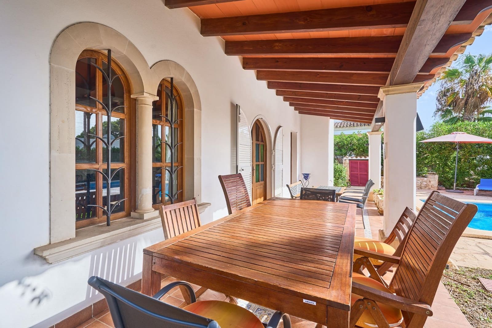 3 sypialnia Willa na sprzedaż w Cala d'Or z basenem - 880 000 € (Ref: 9818344)