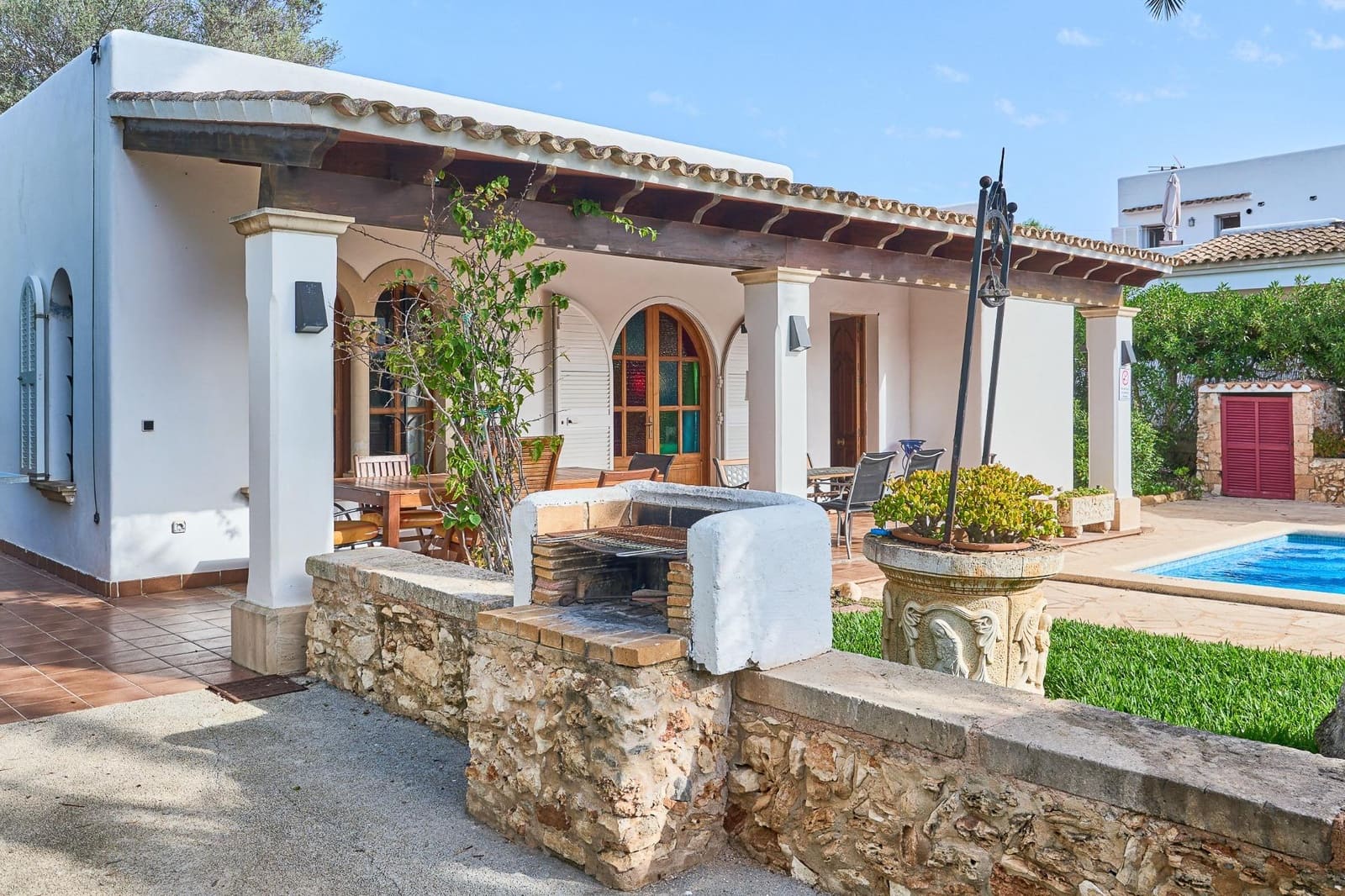 3 sypialnia Willa na sprzedaż w Cala d'Or z basenem - 880 000 € (Ref: 9818344)