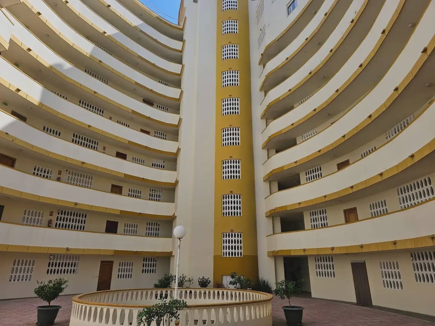 3 bedroom Flat for sale in Gandia with pool - € 224,900 (Ref: 10002549)