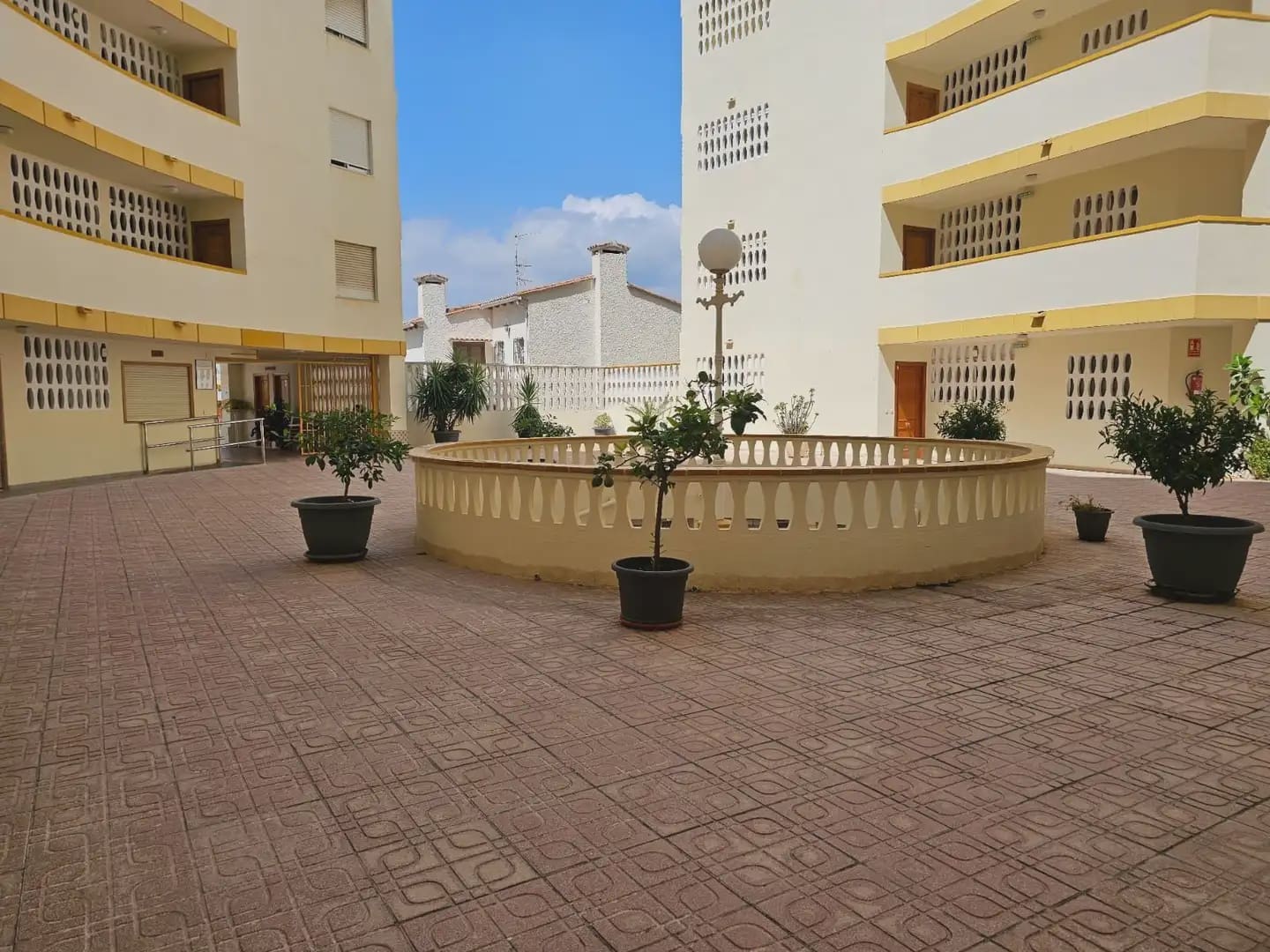 3 bedroom Flat for sale in Gandia with pool - € 224,900 (Ref: 10002549)