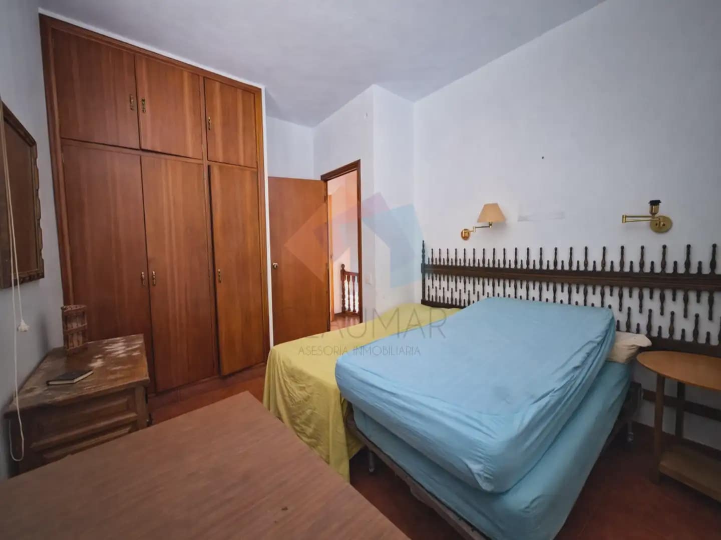 8 makuuhuone Paritalo myytävänä paikassa Montichelvo mukana uima-altaan - 180 000 € (Ref: 10034364)