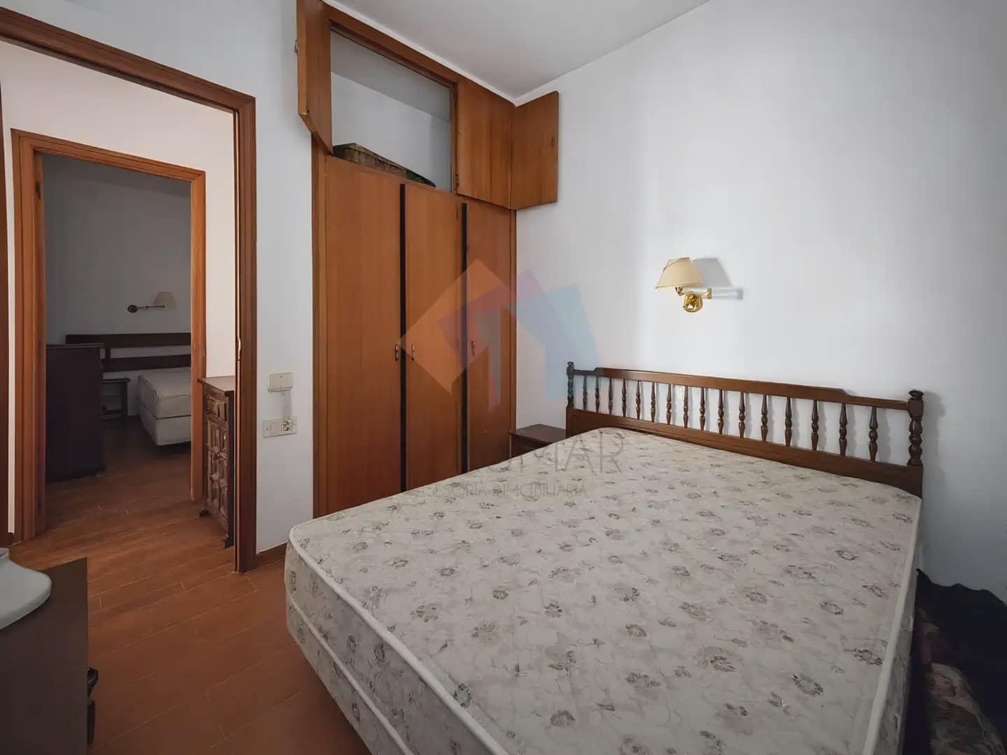 8 makuuhuone Paritalo myytävänä paikassa Montichelvo mukana uima-altaan - 180 000 € (Ref: 10034364)