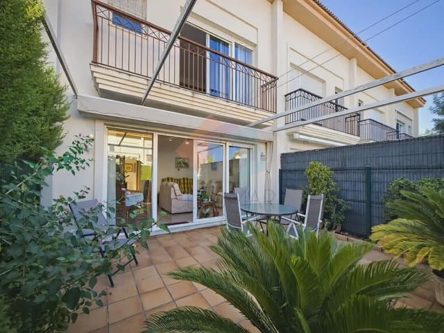 4 Zimmer Reihenhaus zu verkaufen in Gandia mit Pool Garage - 389.900 € (Ref: 10055779)