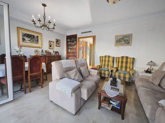 4 Zimmer Reihenhaus zu verkaufen in Gandia mit Pool Garage - 389.900 € (Ref: 10055779)
