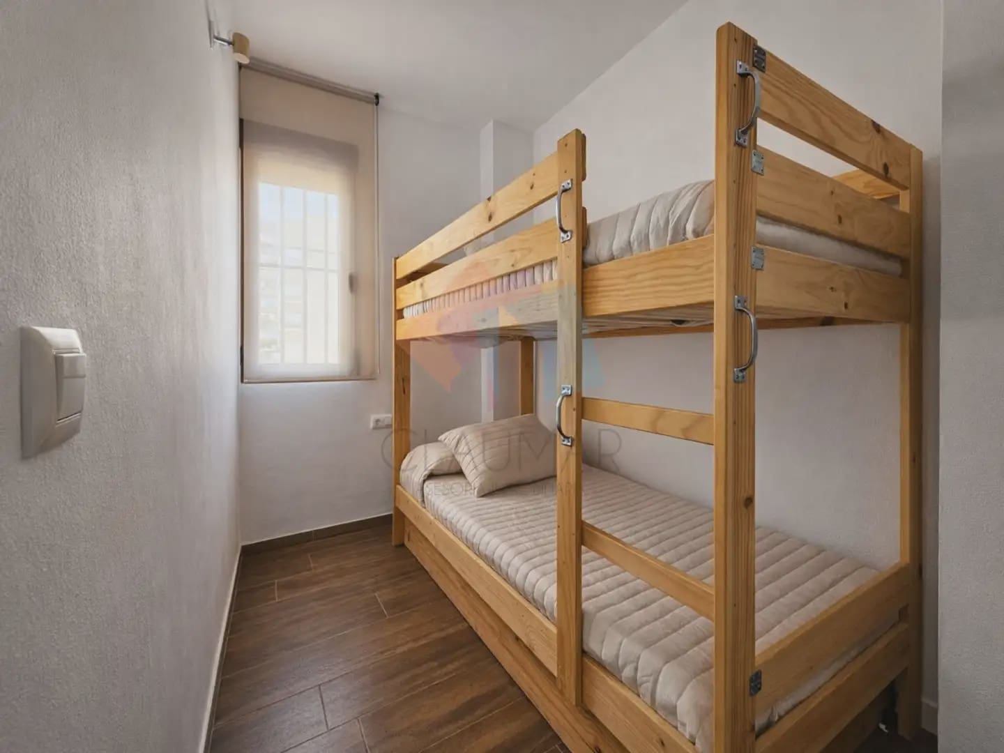 3 slaapkamer Flat te huur in Gandia met garage - € 975 (Ref: 10060813)