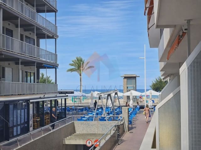 Piso de 3 habitaciones en Gandia en alquiler con garaje - 975 € (Ref: 10060813)