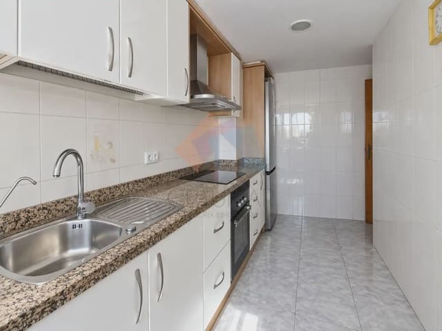 4 slaapkamer Flat te koop in Miramar - € 199.900 (Ref: 10166809)