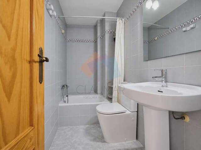 4 bedroom Flat for sale in Miramar - € 199,900 (Ref: 10166809)