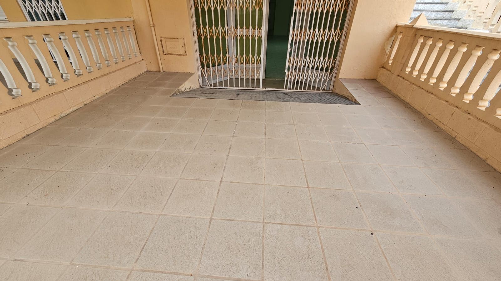 Erhverv til salg i Xeraco - € 99.000 (Ref: 8034514)