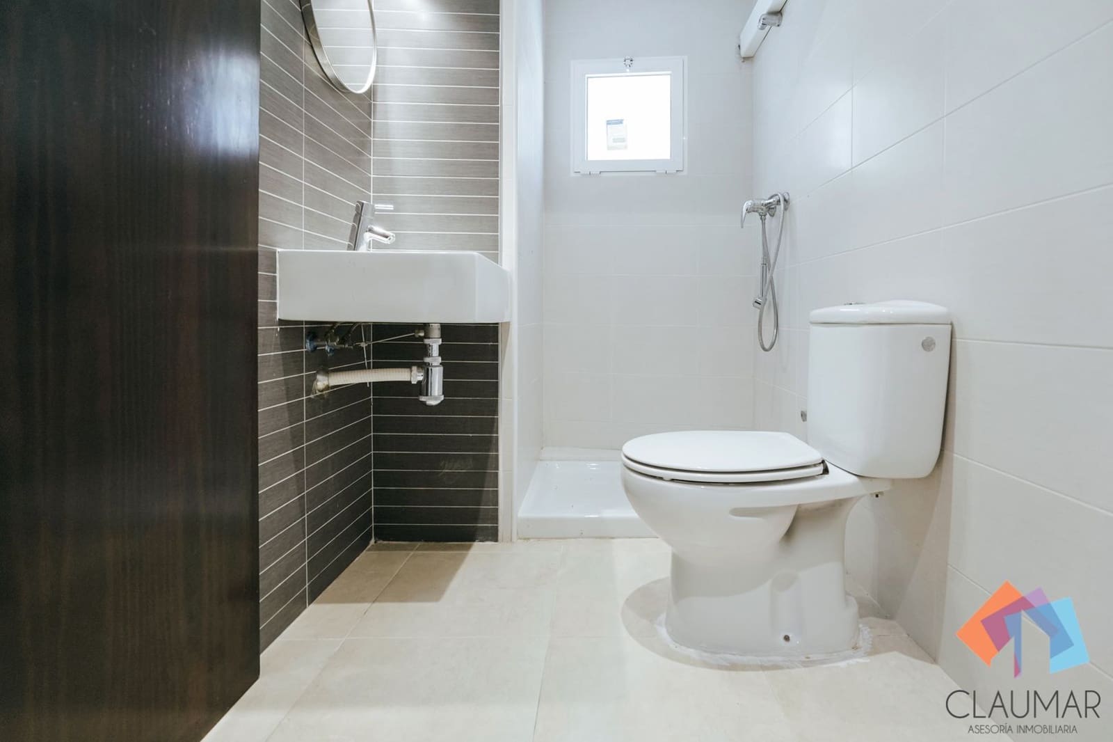 Commercieel te koop in Gandia - € 165.000 (Ref: 8040198)