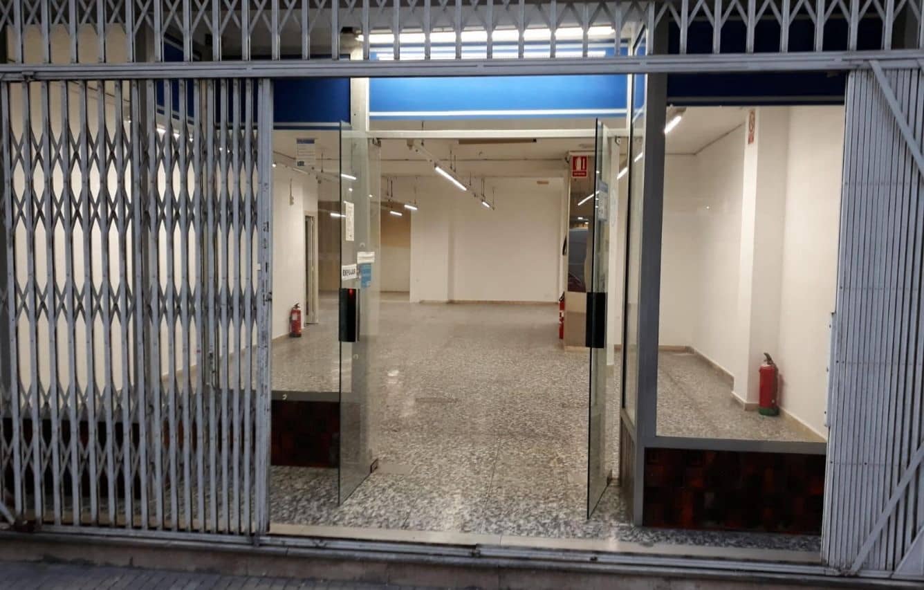 Erhverv til salg i Gandia - € 100.000 (Ref: 8040211)