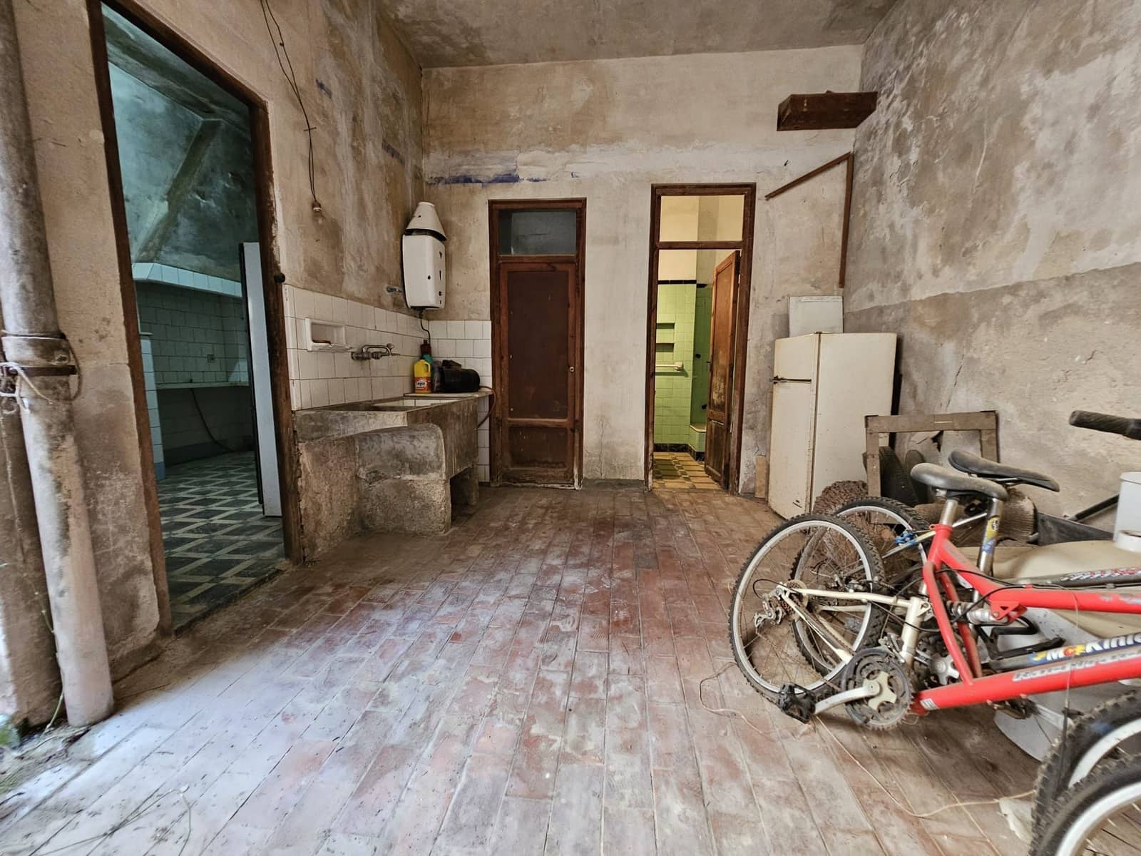 5 bedroom Townhouse for sale in Villalonga - € 149,900 (Ref: 8113052)