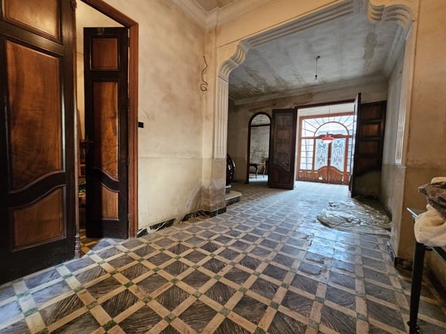 5 bedroom Townhouse for sale in Villalonga - € 149,900 (Ref: 8113052)