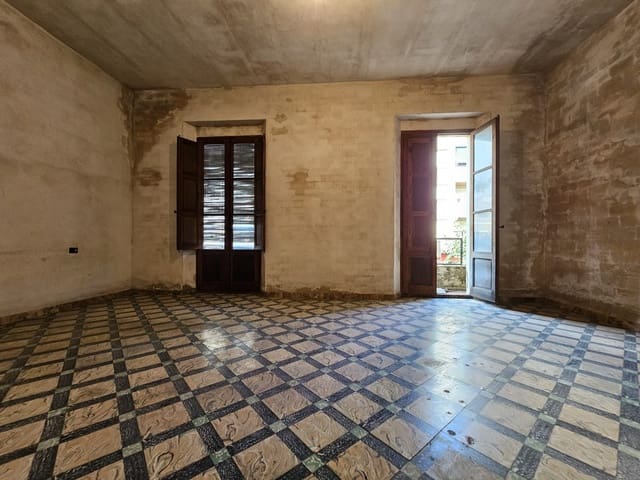 5 bedroom Townhouse for sale in Villalonga - € 149,900 (Ref: 8113052)