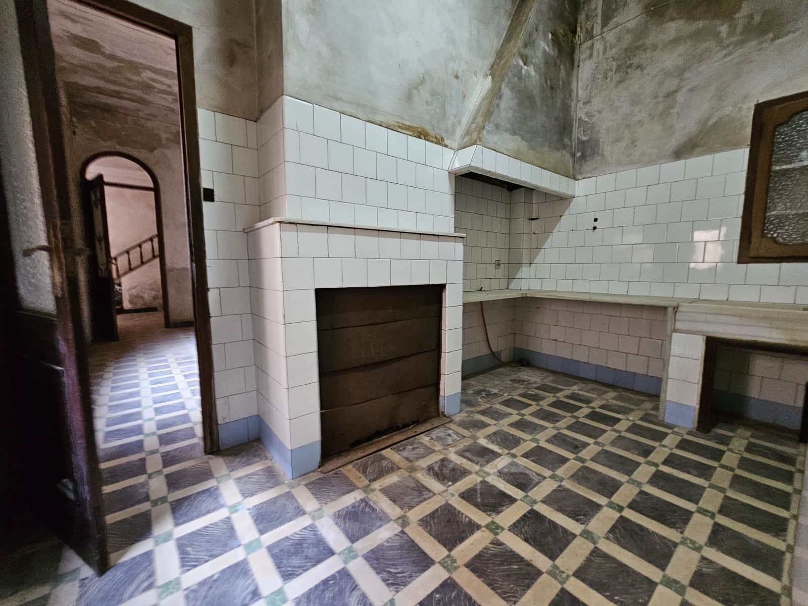 5 bedroom Townhouse for sale in Villalonga - € 149,900 (Ref: 8113052)