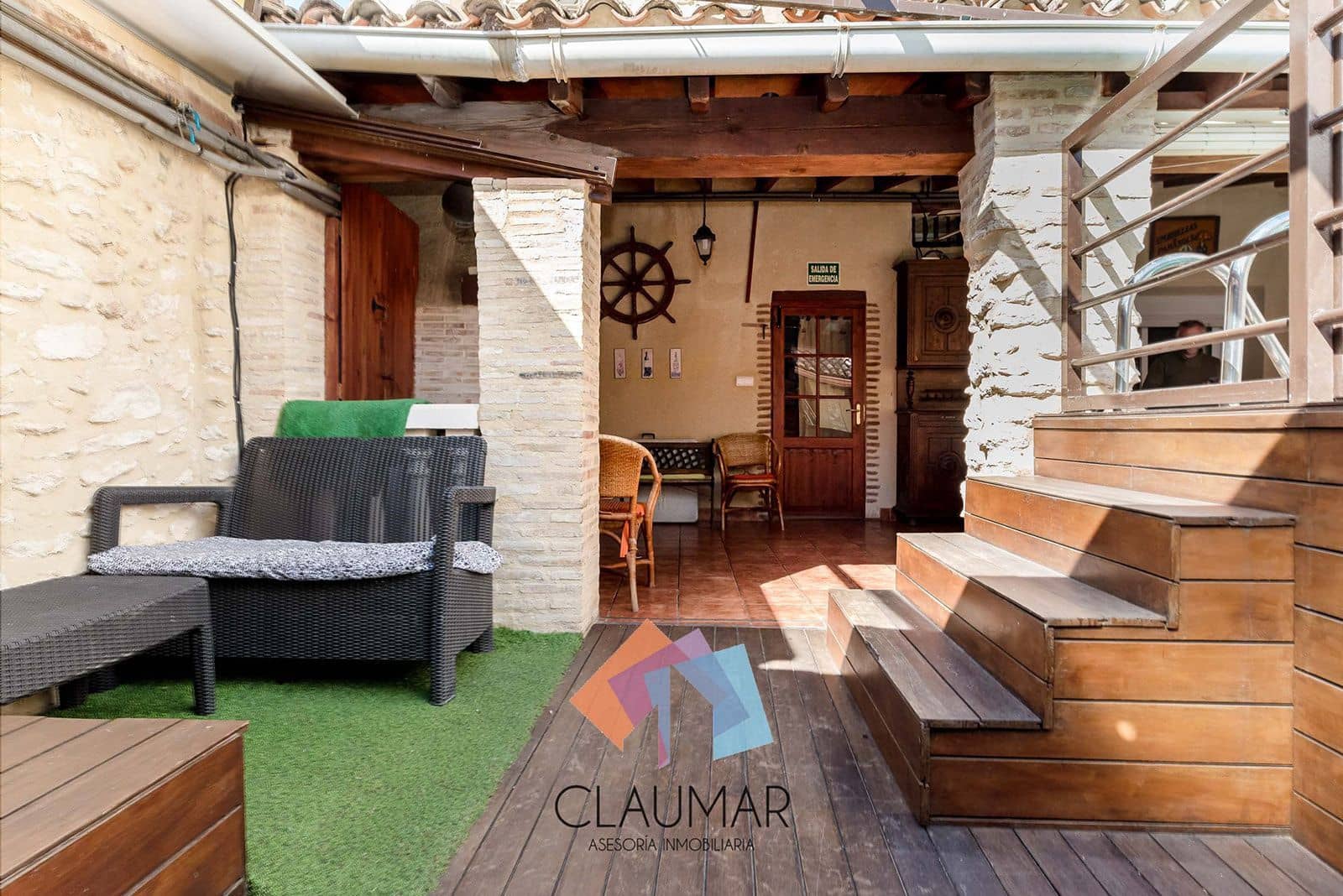 9 soveværelse Hotel til salg i Palomar med swimmingpool - € 270.000 (Ref: 8113071)