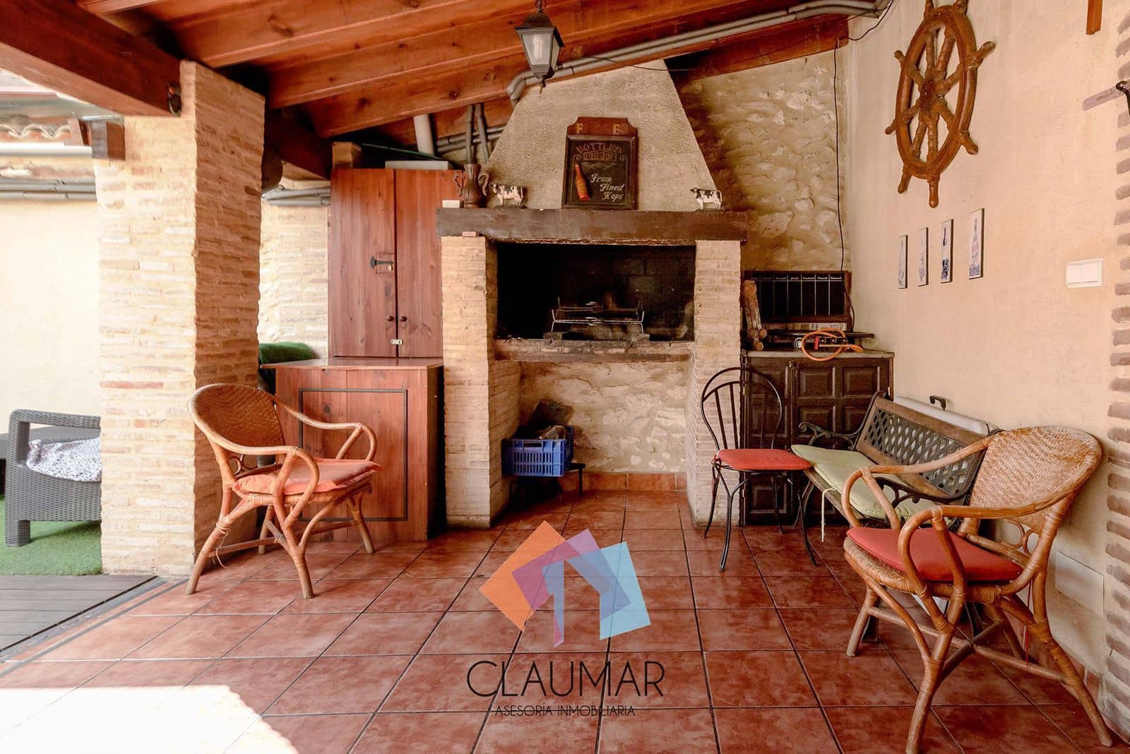 9 soveværelse Hotel til salg i Palomar med swimmingpool - € 270.000 (Ref: 8113071)