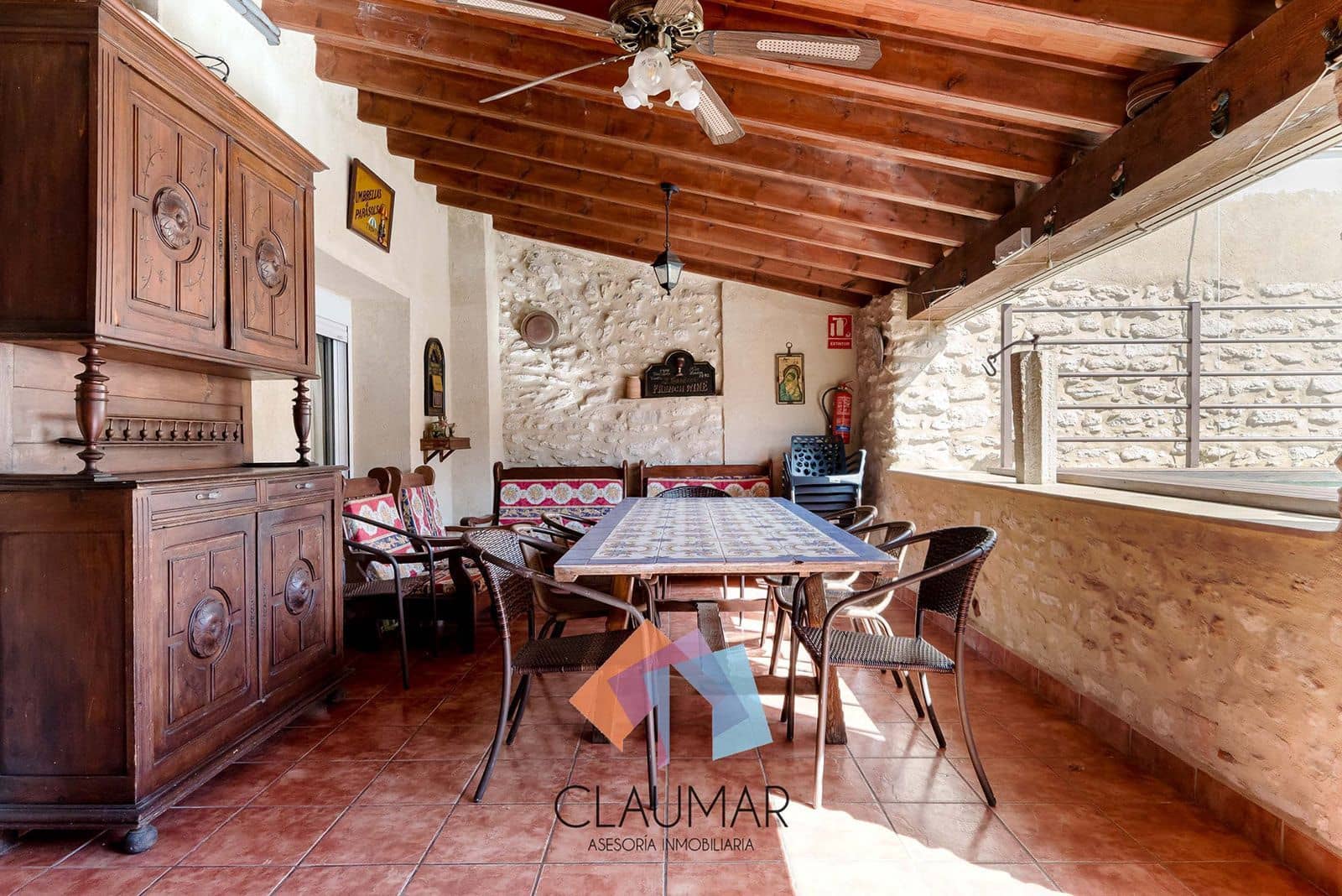 9 soveværelse Hotel til salg i Palomar med swimmingpool - € 270.000 (Ref: 8113071)