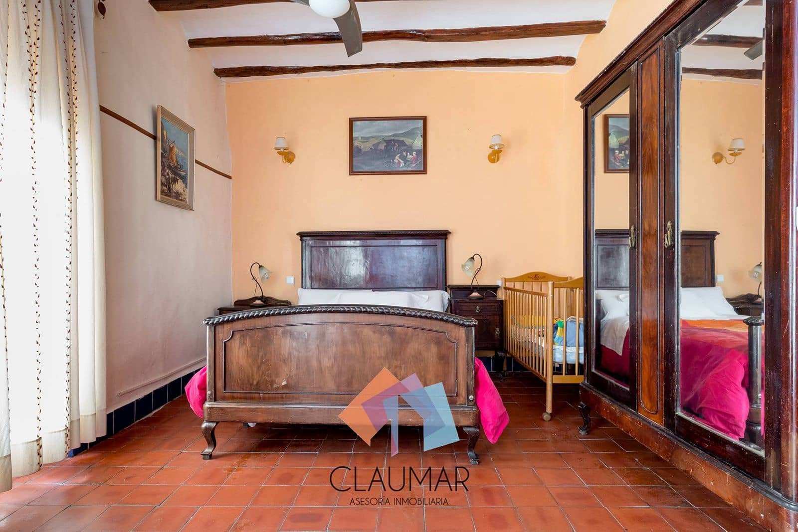 9 soveværelse Hotel til salg i Palomar med swimmingpool - € 270.000 (Ref: 8113071)