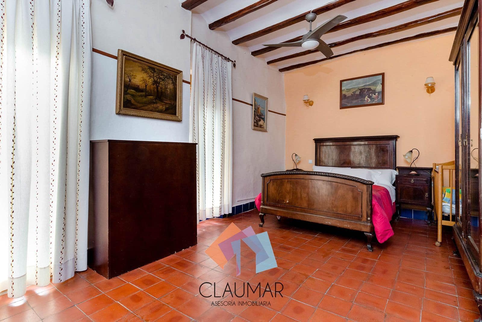 9 soveværelse Hotel til salg i Palomar med swimmingpool - € 270.000 (Ref: 8113071)