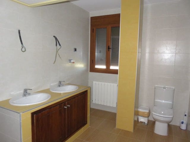 7 bedroom Villa for sale in Puerto Lumbreras with pool garage - € 899,000 (Ref: 8113074)