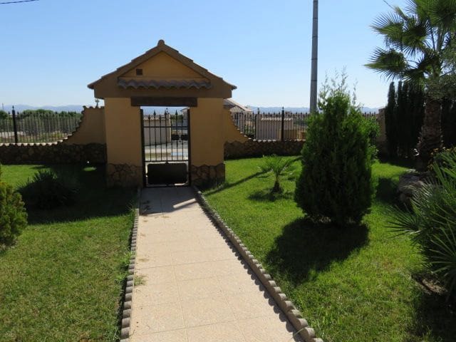 7 bedroom Villa for sale in Puerto Lumbreras with pool garage - € 899,000 (Ref: 8113074)