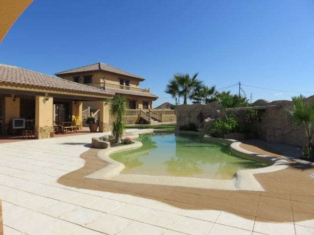 7 bedroom Villa for sale in Puerto Lumbreras with pool garage - € 899,000 (Ref: 8113074)