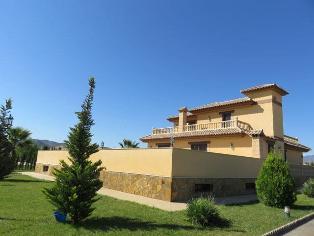 7 bedroom Villa for sale in Puerto Lumbreras with pool garage - € 899,000 (Ref: 8113074)