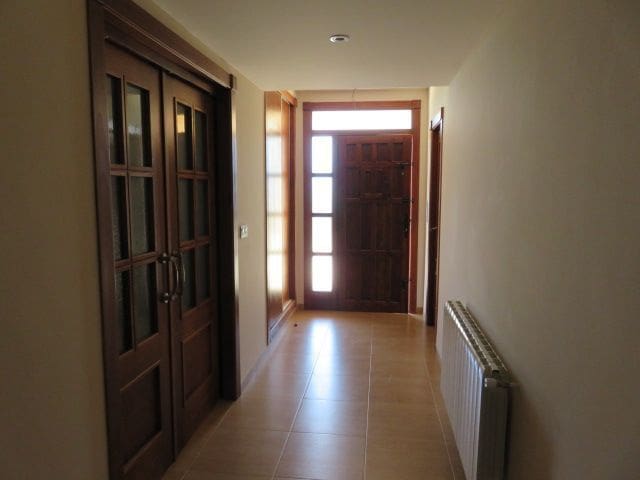 7 bedroom Villa for sale in Puerto Lumbreras with pool garage - € 899,000 (Ref: 8113074)