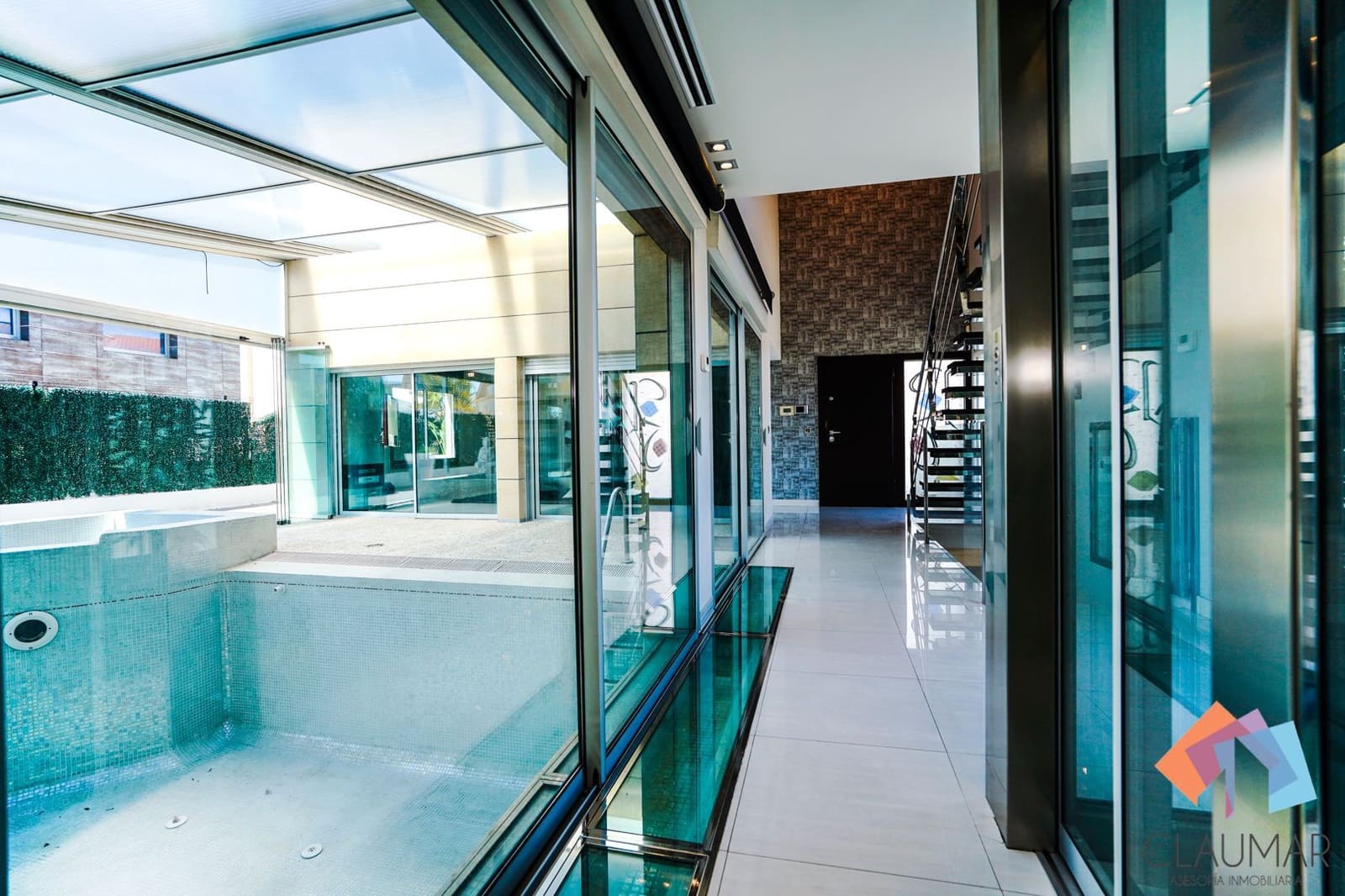 4 soveværelse Villa til salg i Gandia med swimmingpool garage - € 900.000 (Ref: 8113079)