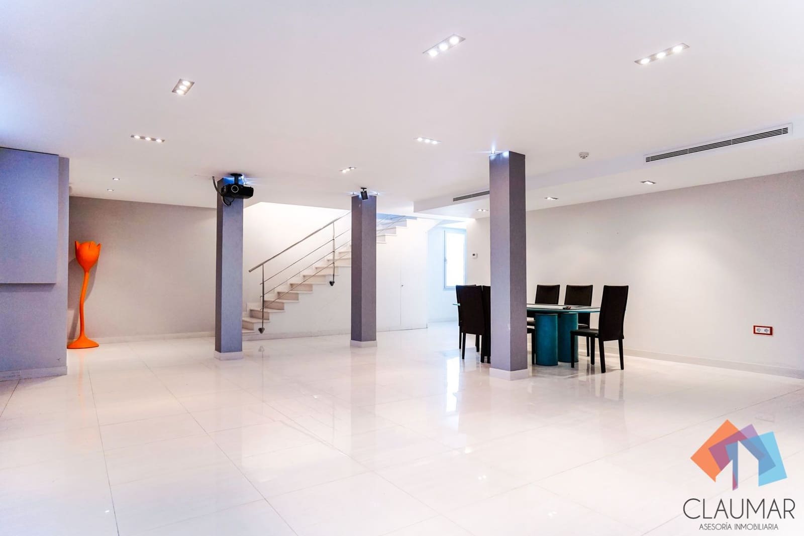 4 soveværelse Villa til salg i Gandia med swimmingpool garage - € 900.000 (Ref: 8113079)