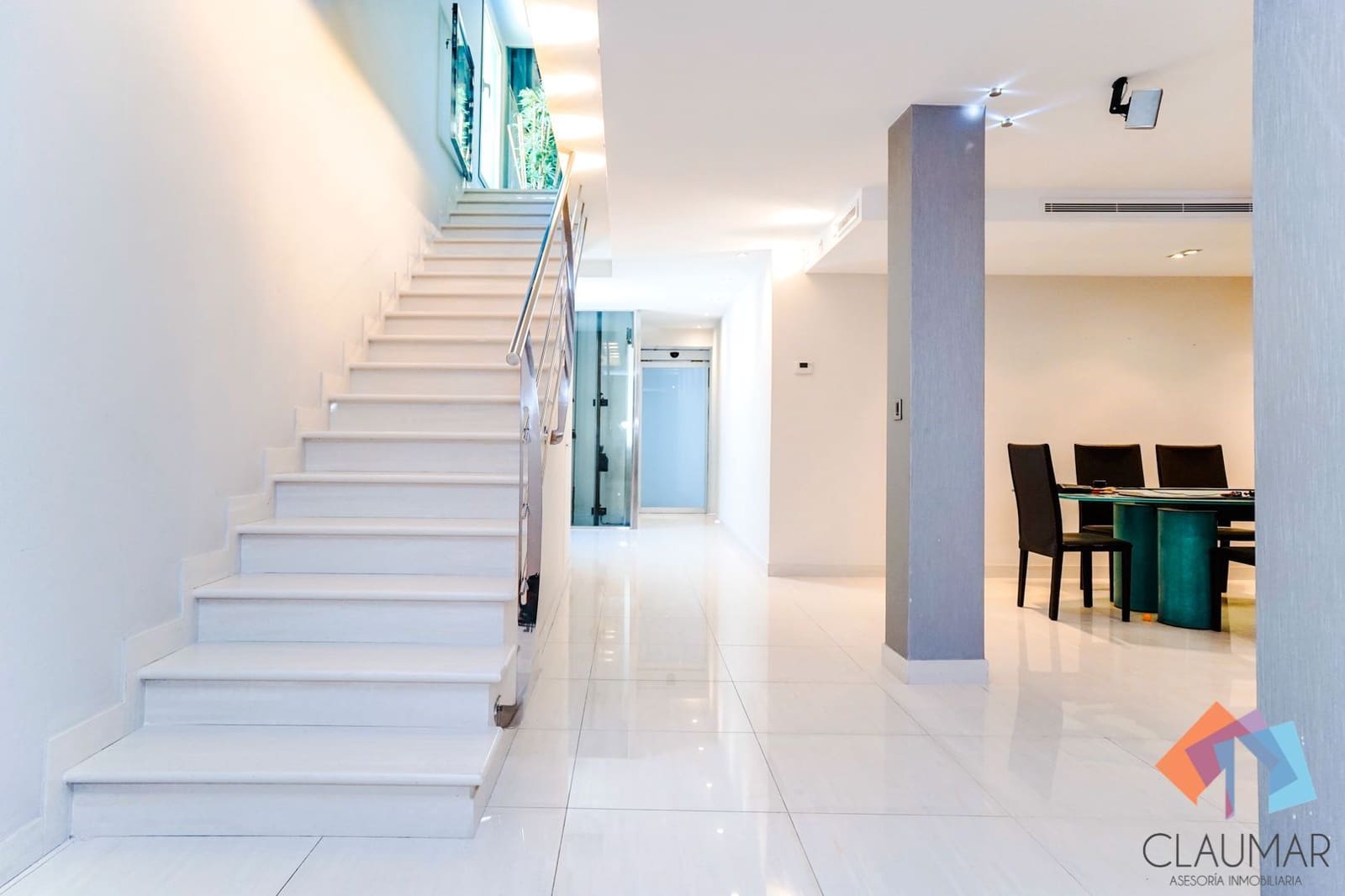 4 soveværelse Villa til salg i Gandia med swimmingpool garage - € 900.000 (Ref: 8113079)