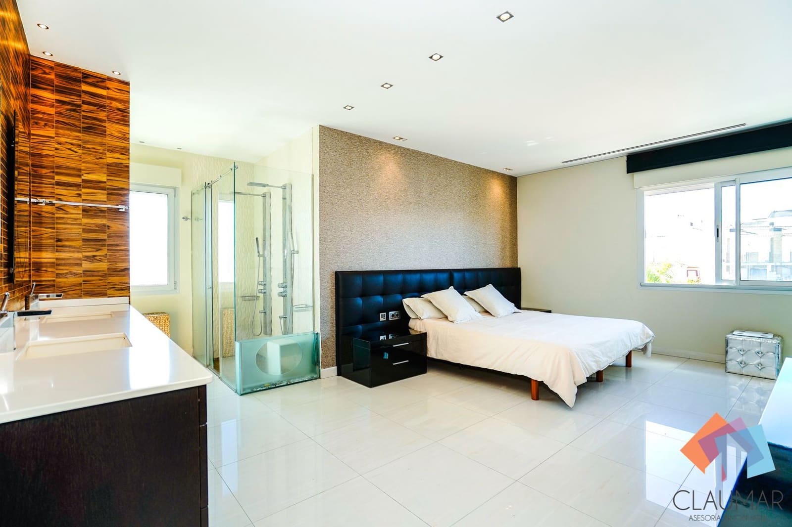 4 soveværelse Villa til salg i Gandia med swimmingpool garage - € 900.000 (Ref: 8113079)