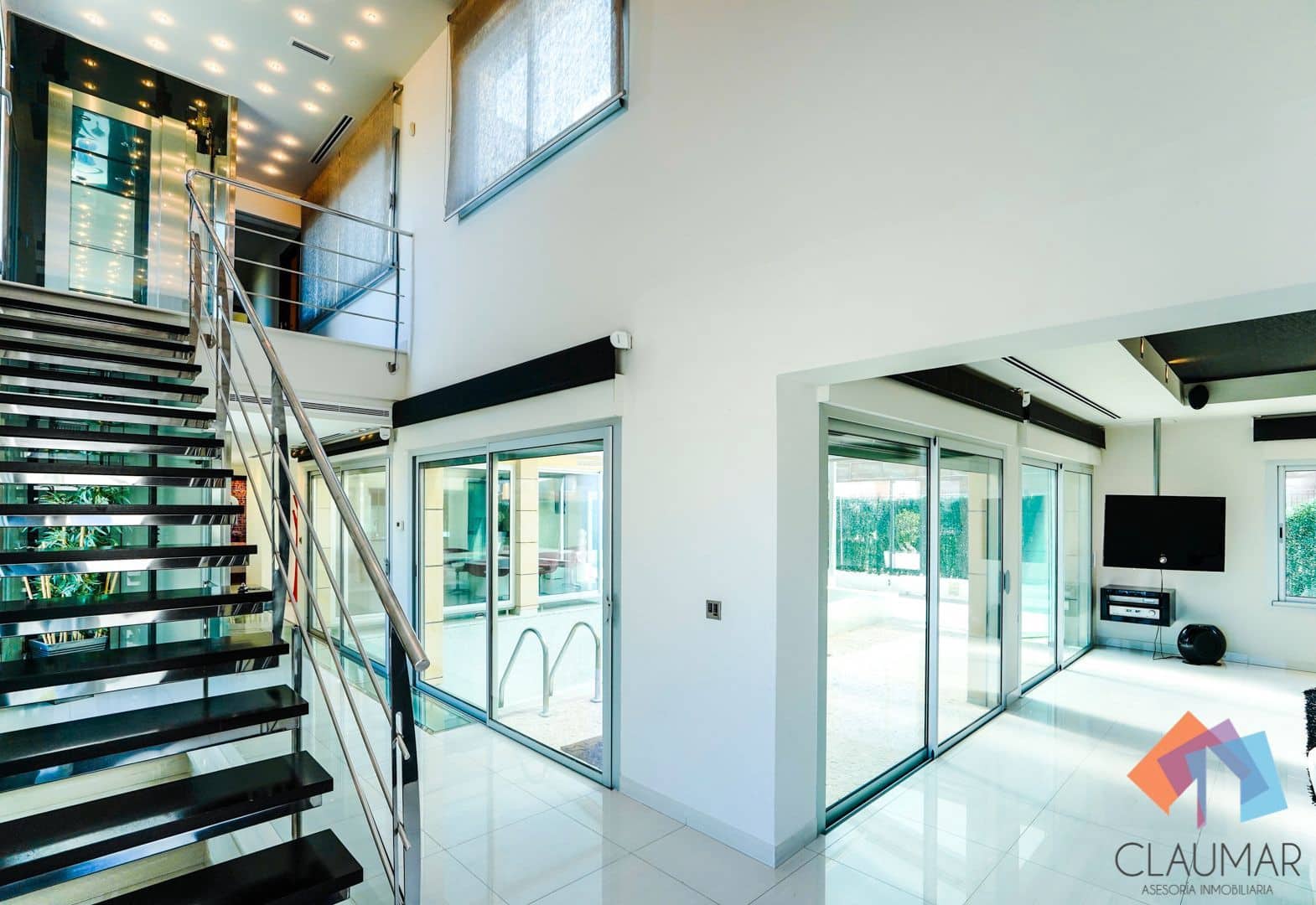 4 soveværelse Villa til salg i Gandia med swimmingpool garage - € 900.000 (Ref: 8113079)