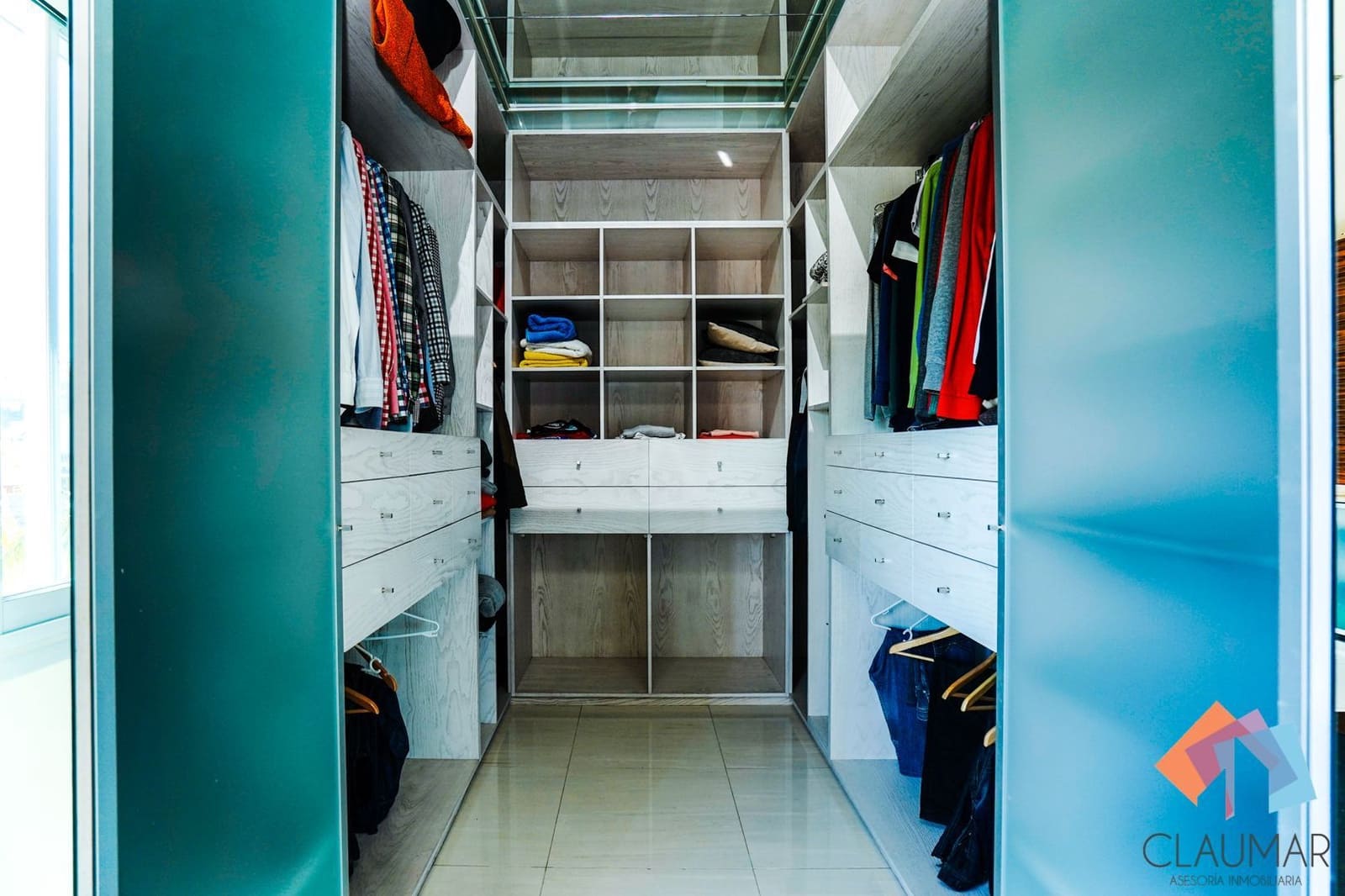 4 soveværelse Villa til salg i Gandia med swimmingpool garage - € 900.000 (Ref: 8113079)