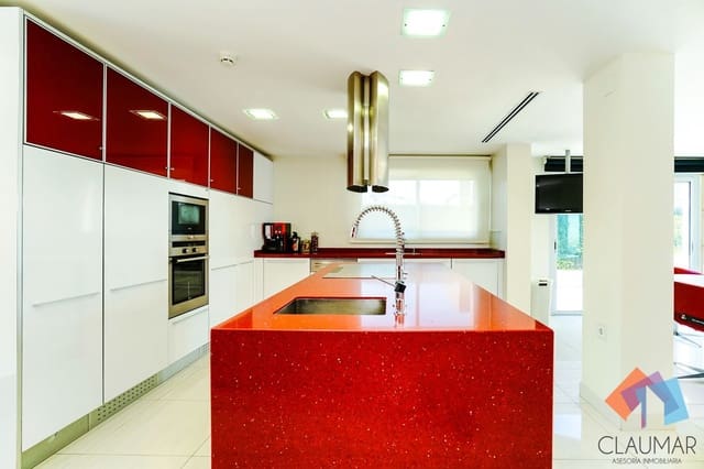 4 soverom Villa til salgs i Gandia med svømmebasseng garasje - € 900 000 (Ref: 8113079)