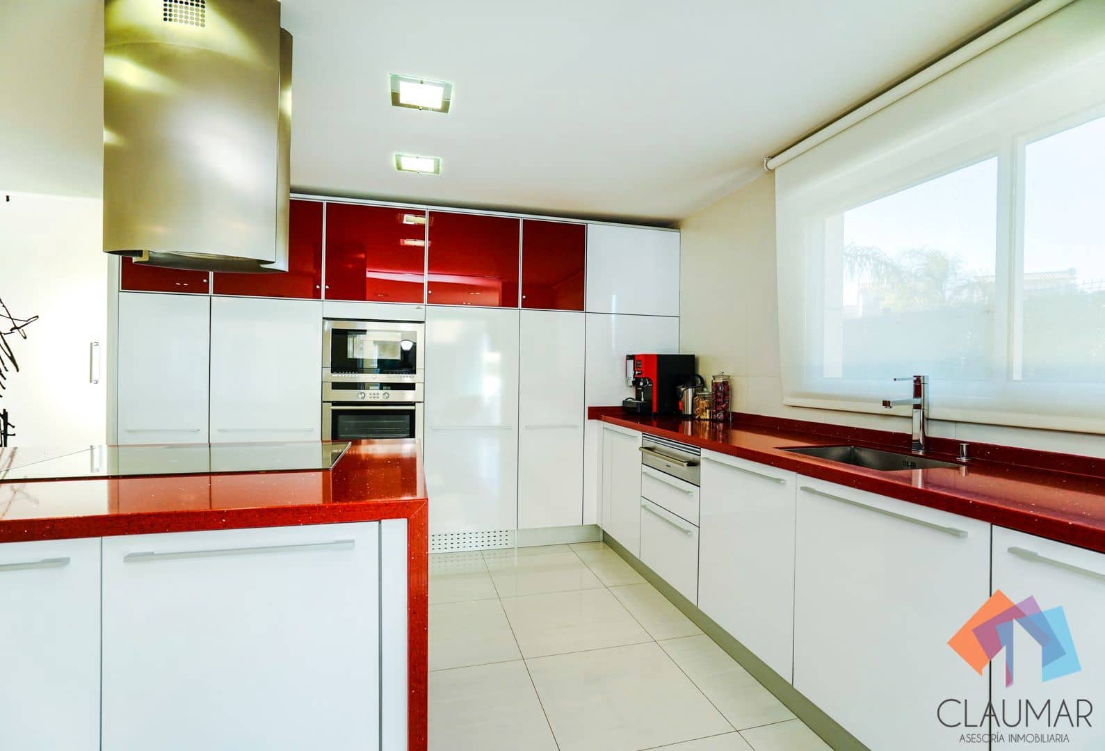 4 soveværelse Villa til salg i Gandia med swimmingpool garage - € 900.000 (Ref: 8113079)