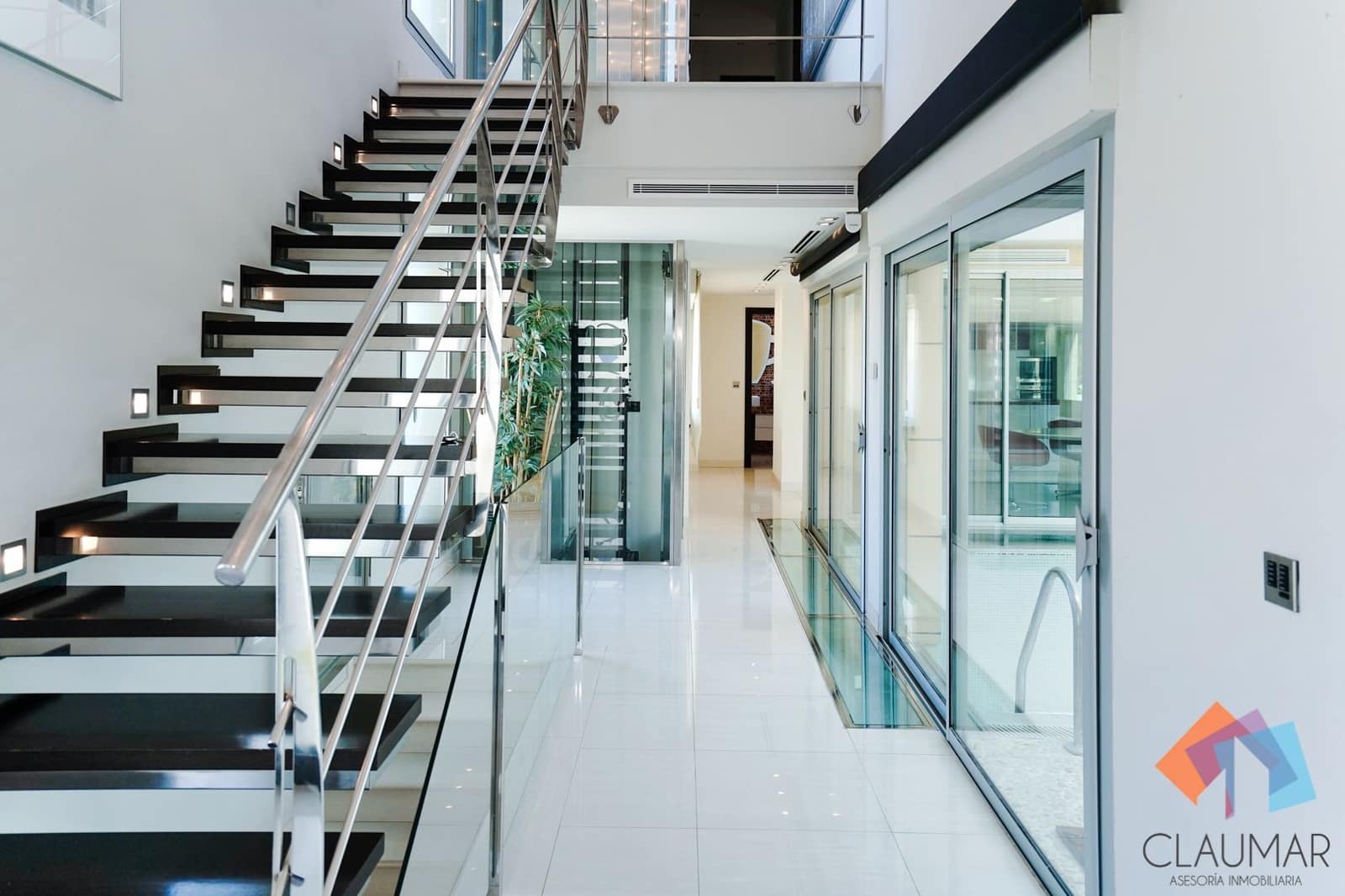 4 soveværelse Villa til salg i Gandia med swimmingpool garage - € 900.000 (Ref: 8113079)