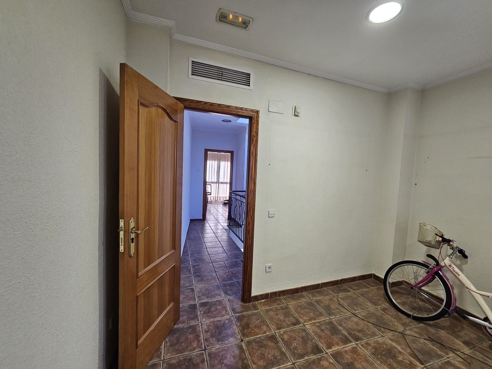 Casa de 4 habitaciones en Gandia en venta - 179.900 € (Ref: 8408444)