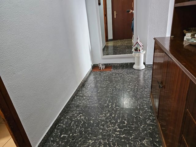 3 makuuhuone Asunto myytävänä paikassa Gandia - 159 000 € (Ref: 9028987)