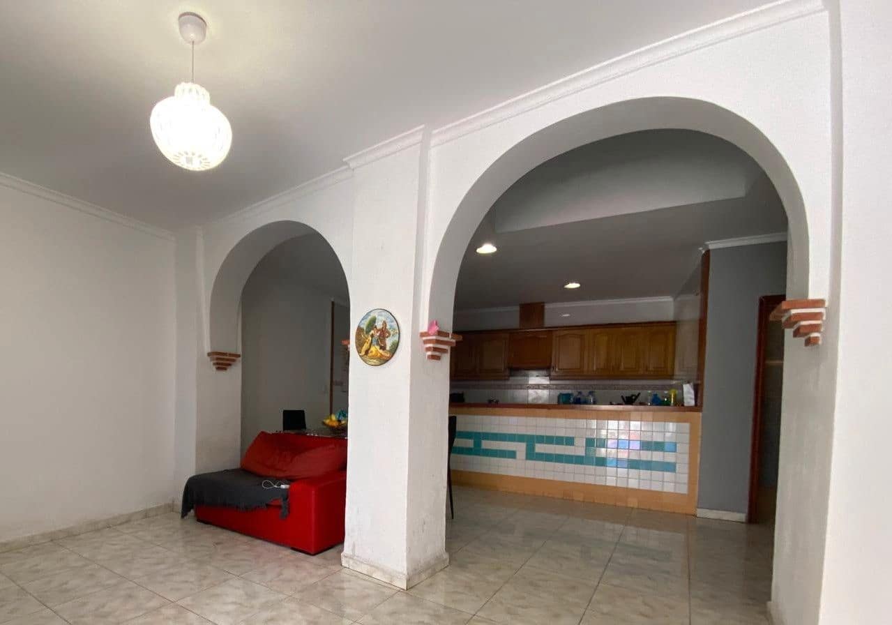 4 soveværelse Byhus til salg i Oliva - € 210.000 (Ref: 9035880)