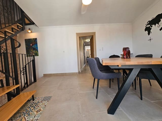 3 bedroom Townhouse for sale in Palma de Gandía - € 179,000 (Ref: 9072930)