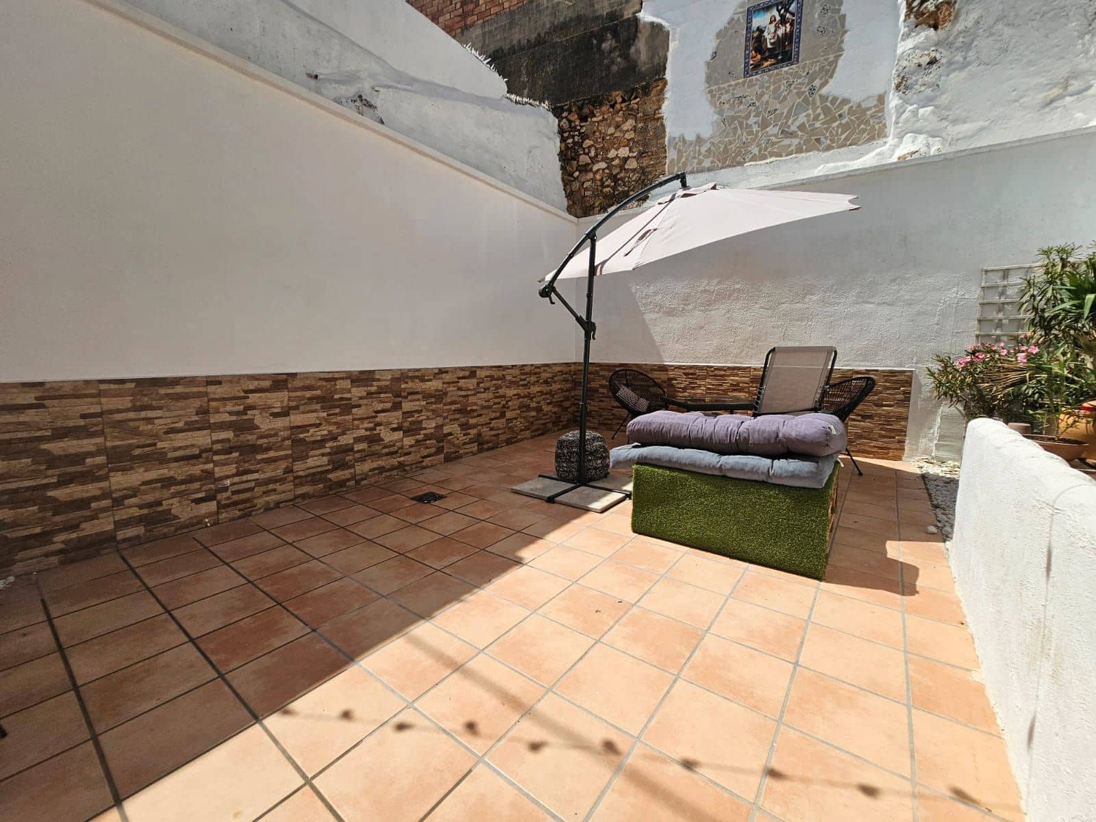 3 bedroom Townhouse for sale in Palma de Gandia - € 179,000 (Ref: 9072930)